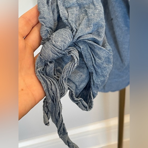 Free people off the shoulder chambray top, size small - Picture 4 of 7